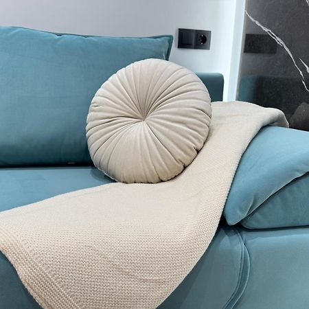 צ'יסינאו Two Bedroom Apartment In The Center, With Parking, Address Avram Iancu 32 מראה חיצוני תמונה