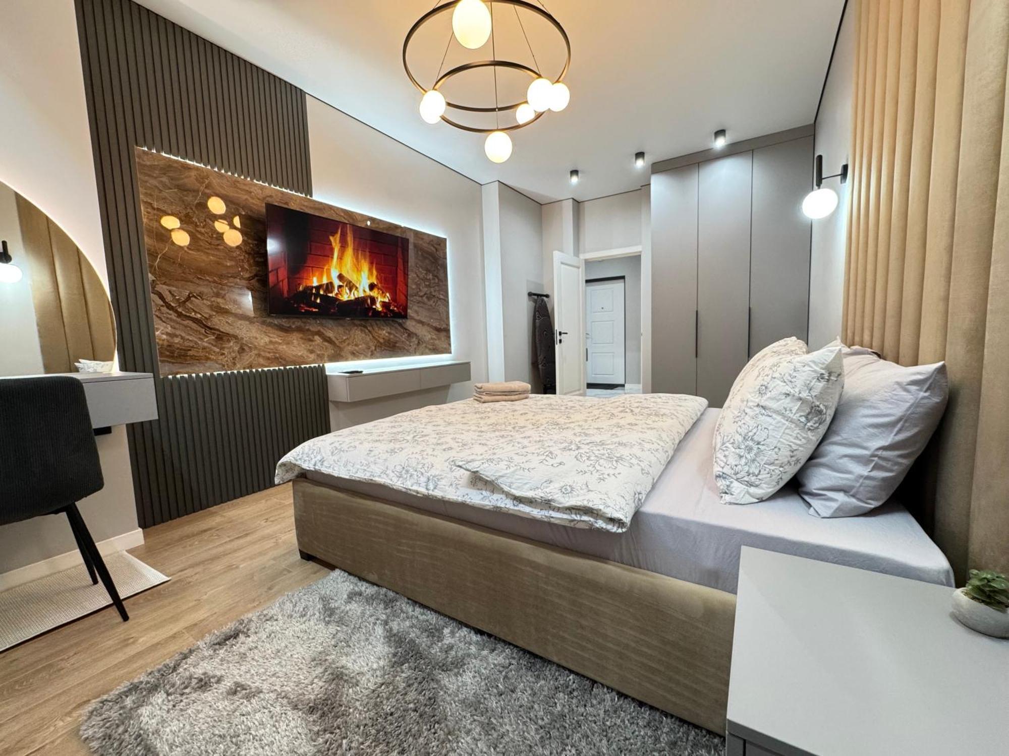 צ'יסינאו Two Bedroom Apartment In The Center, With Parking, Address Avram Iancu 32 מראה חיצוני תמונה