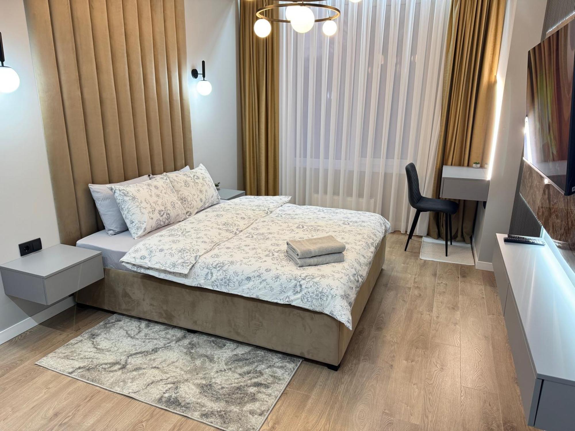 צ'יסינאו Two Bedroom Apartment In The Center, With Parking, Address Avram Iancu 32 מראה חיצוני תמונה