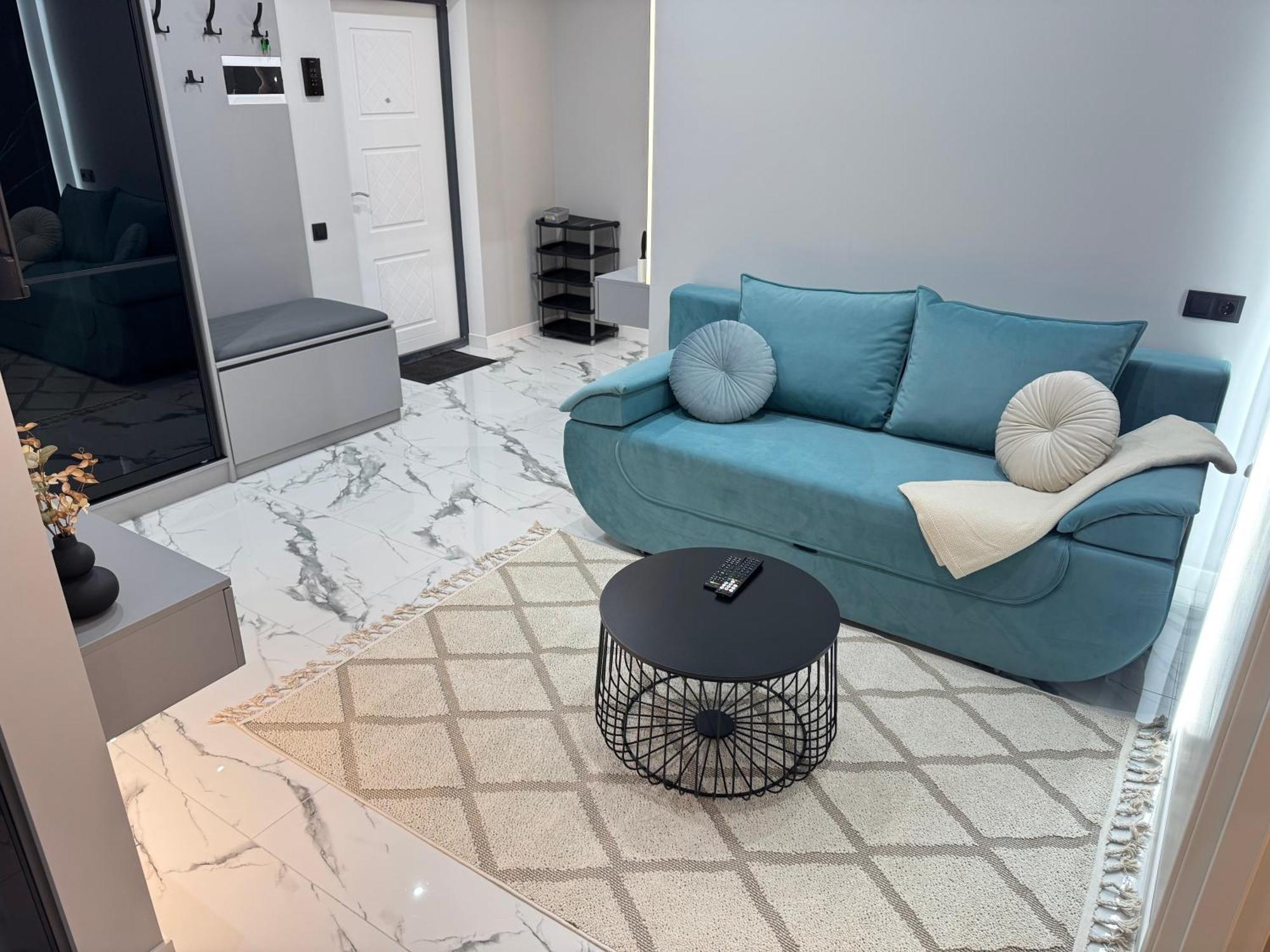 צ'יסינאו Two Bedroom Apartment In The Center, With Parking, Address Avram Iancu 32 מראה חיצוני תמונה