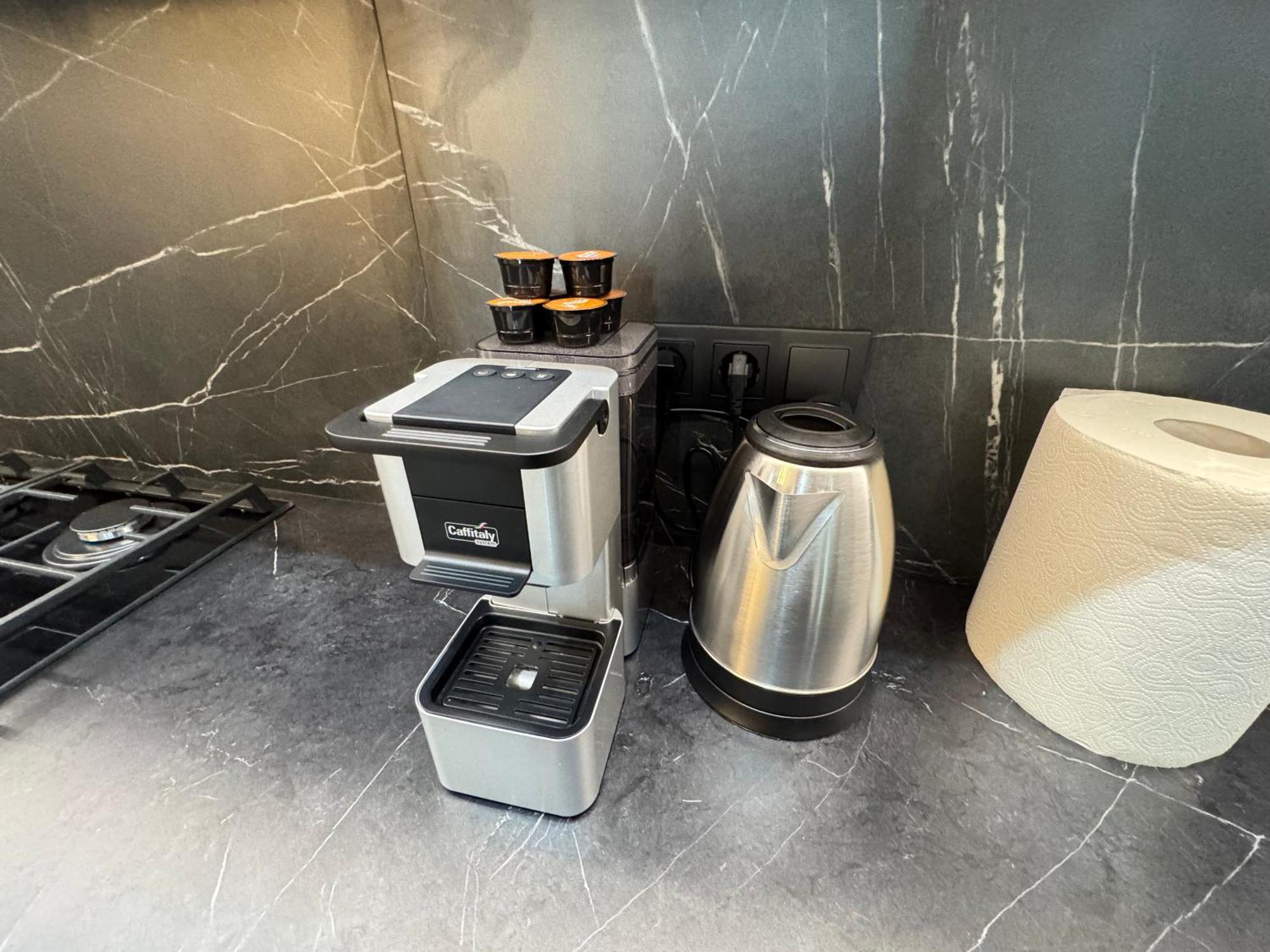 צ'יסינאו Two Bedroom Apartment In The Center, With Parking, Address Avram Iancu 32 מראה חיצוני תמונה