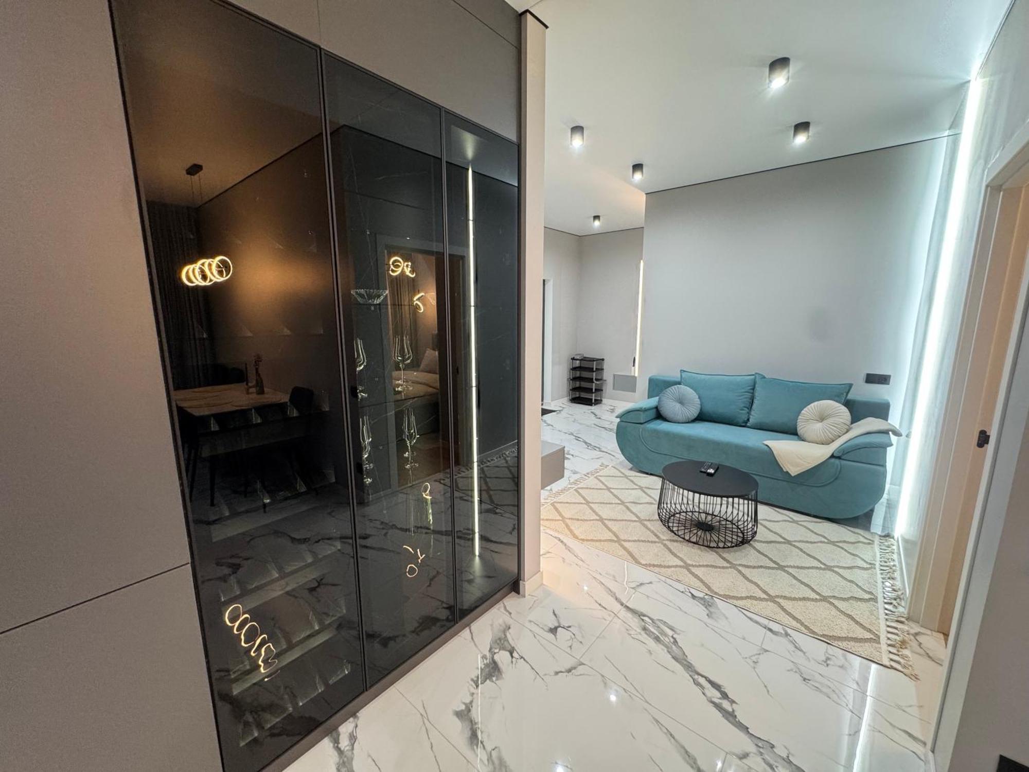 צ'יסינאו Two Bedroom Apartment In The Center, With Parking, Address Avram Iancu 32 מראה חיצוני תמונה