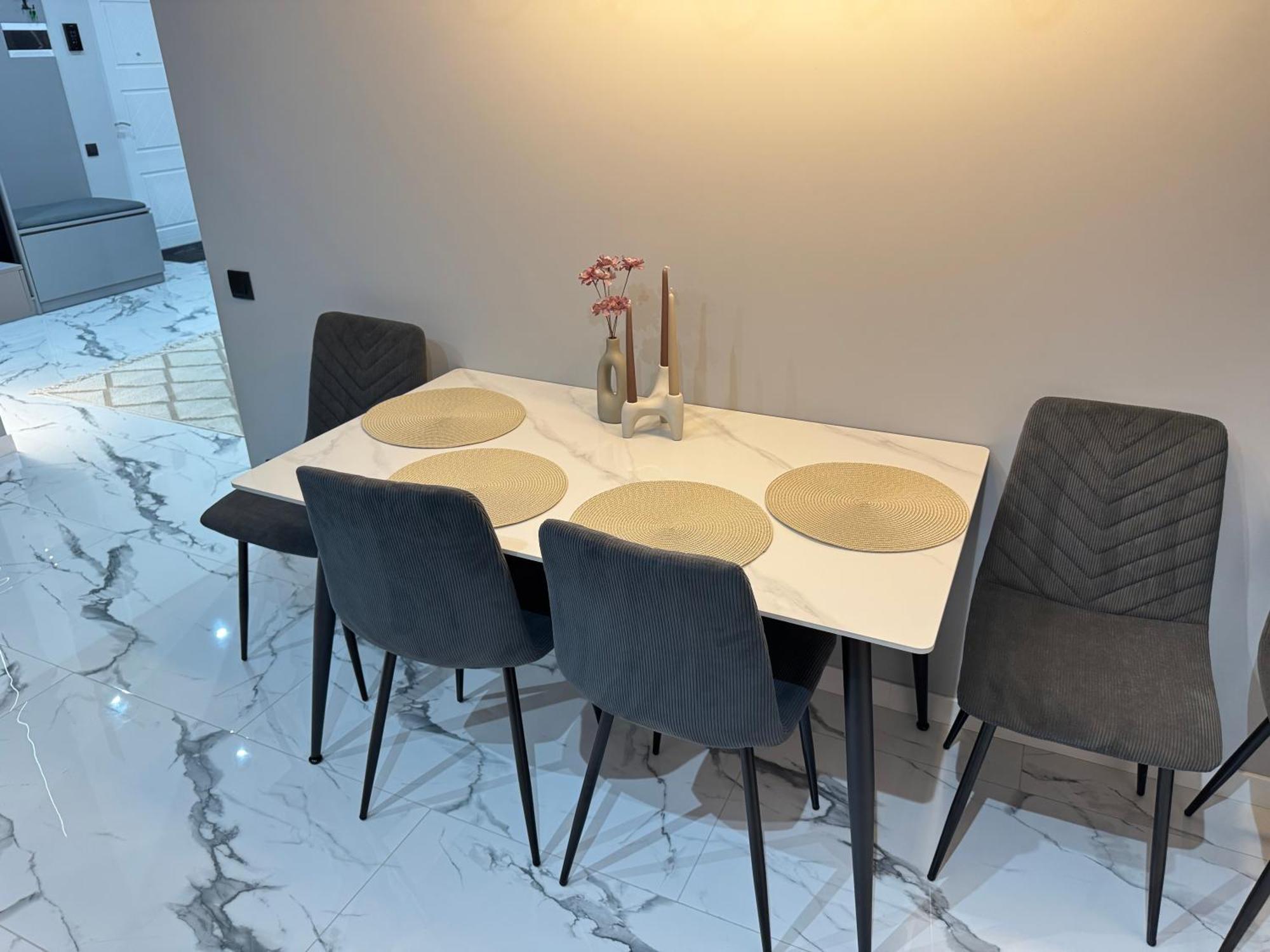 צ'יסינאו Two Bedroom Apartment In The Center, With Parking, Address Avram Iancu 32 מראה חיצוני תמונה