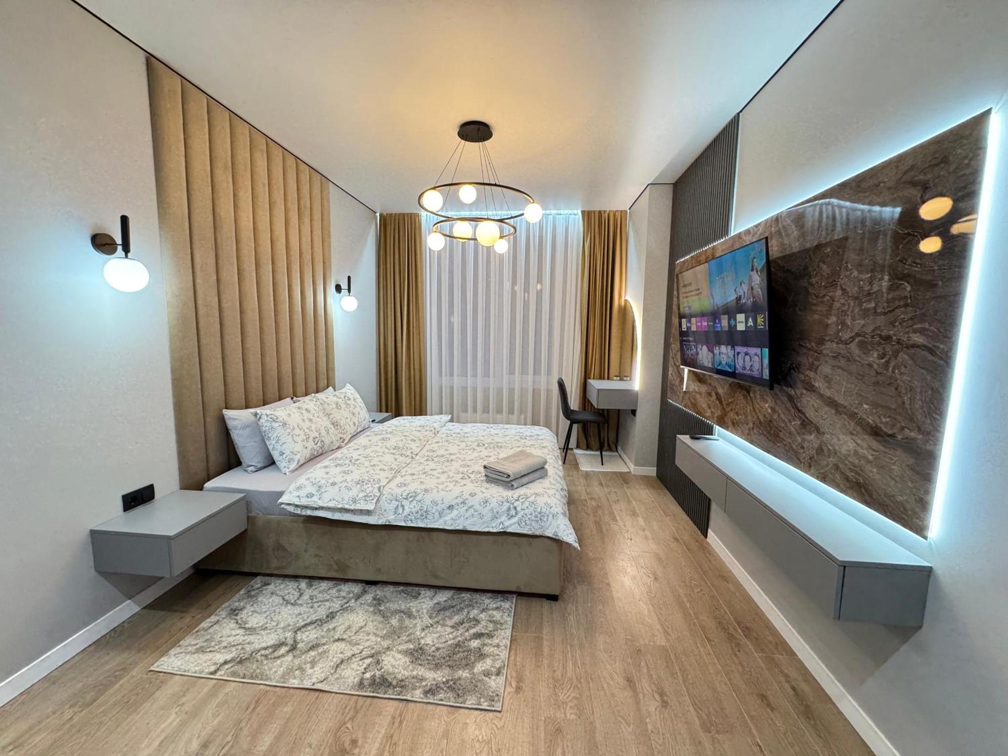 צ'יסינאו Two Bedroom Apartment In The Center, With Parking, Address Avram Iancu 32 מראה חיצוני תמונה